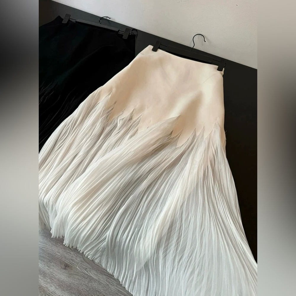 Trendy long skirt